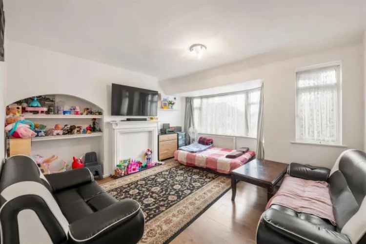 2 Bedroom Flat for Sale Hayes Near Station