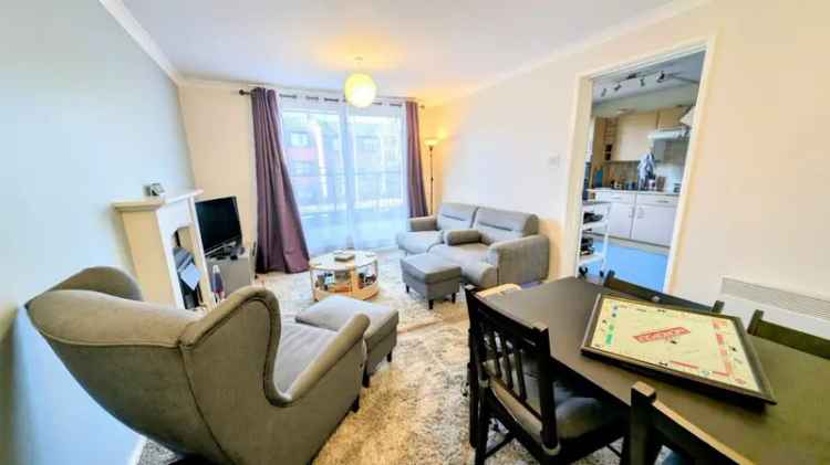 2 Bedroom Flat for Sale - Modern Apartment near Oldbury Court Estate Park