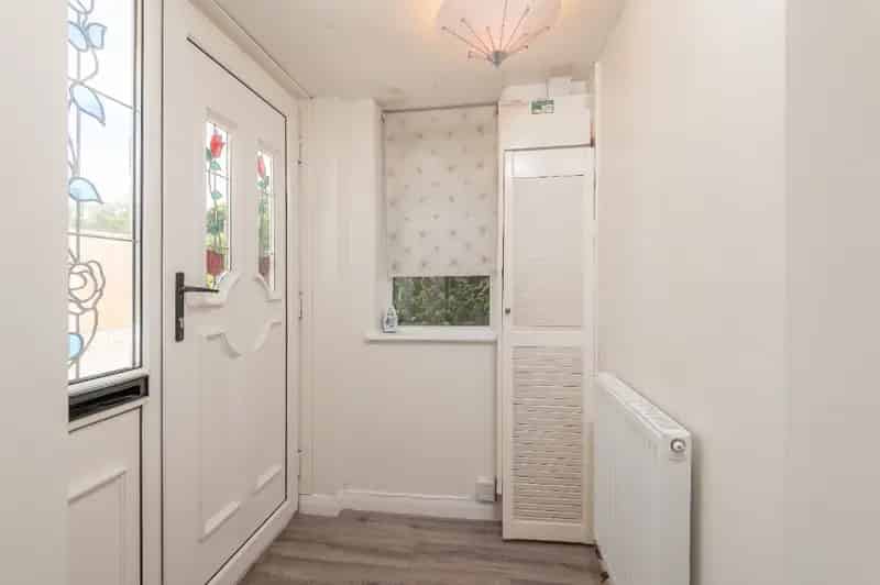 2 Bedroom Semi Detached House to Rent Alwoodley
