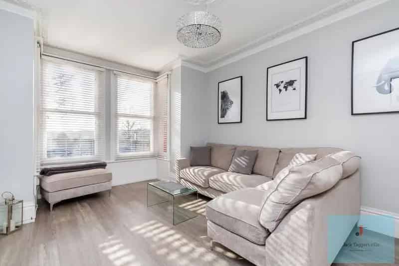 1 Bedroom Apartment for Sale