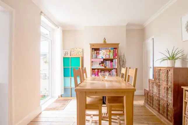 2 Bed Terraced House for Sale in Bedminster Bristol