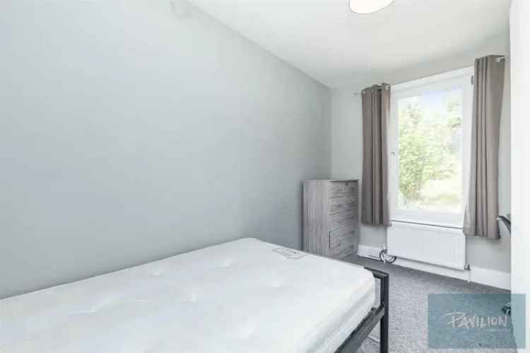 4 Bedroom House Near Universities - Newly Renovated