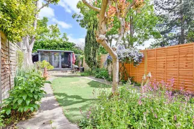 Victorian House for Sale in Hammersmith Grove W6