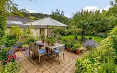 Spacious Period House in Bampton with Character Features and Modern Amenities