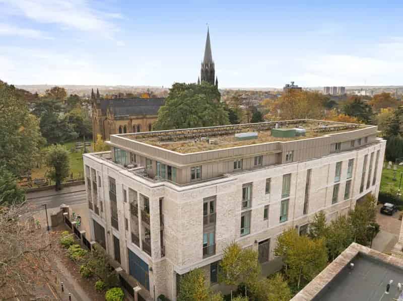 2 Bedroom Penthouse Apartment for Sale in Blackheath