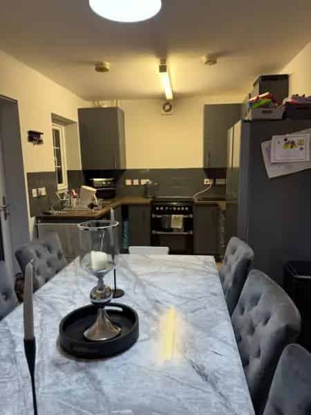 3 Bed Detached House With Double Driveway