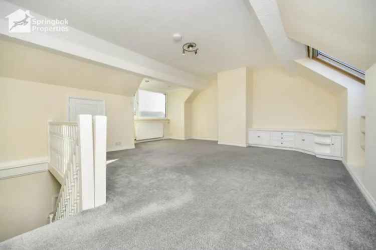 2 Bedroom Apartment Brighton - Cash Buyers Only - No Chain