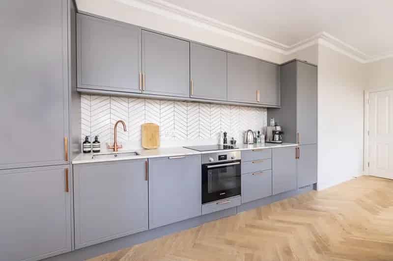 2 Bedroom Flat for Sale near Wimbledon Town Centre