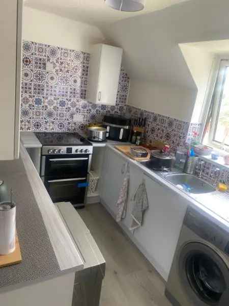 2-Bedroom House with Loft and New Bathroom