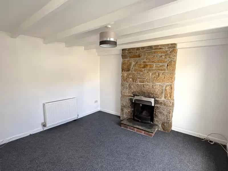 2 bedroom House
 To Rent