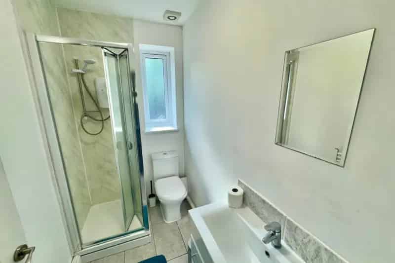 4-Bedroom Student House with 2 En-Suites Near UEA