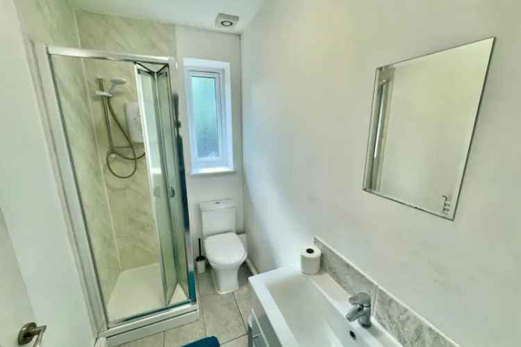 4-Bedroom Student House with 2 En-Suites Near UEA