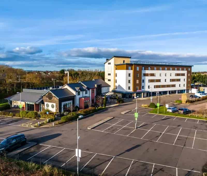 80-Room Budget Hotel with Restaurant Near Great Yarmouth Seafront