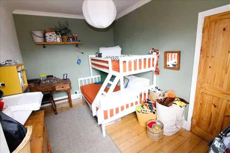 3 Bed House For Sale - Original Features and Off-Road Parking
