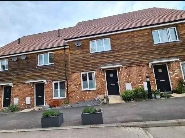 House For Rent in Wealden, England