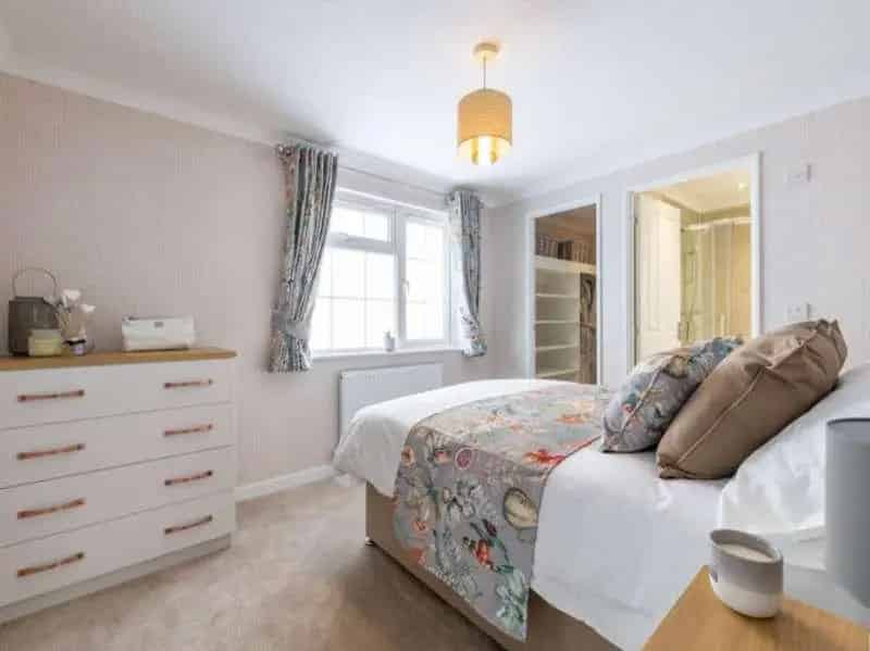 2 Bed Park Home for Sale in Falcon Park