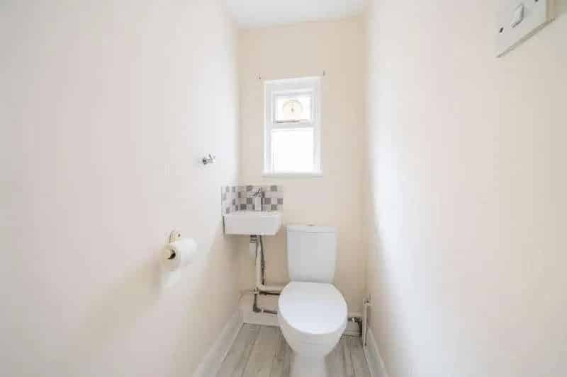 3 Bed Family Maisonette with Private Garden For Sale