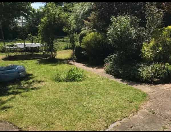 Large 2 Bed Semi Detached House with Driveway Parking and Huge Garden