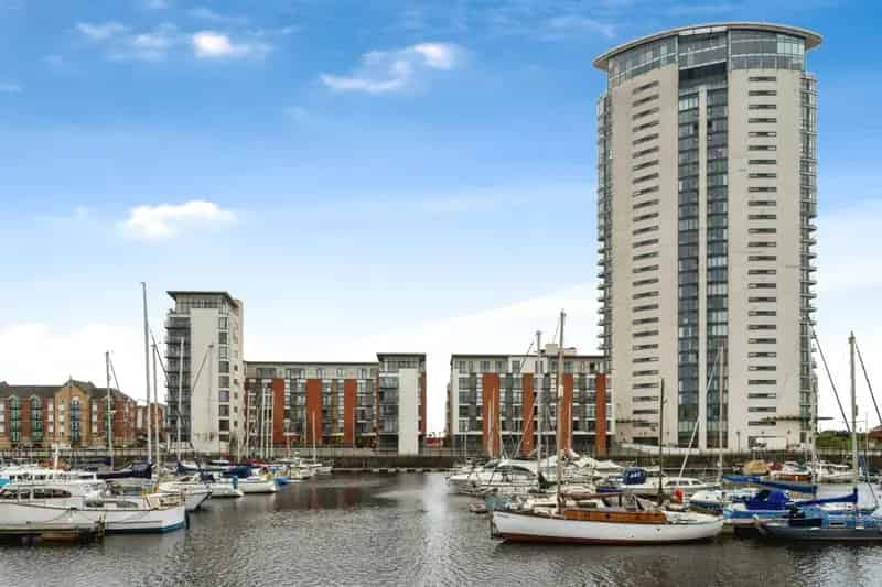 3 Bedroom Marina Wharf Apartment Stunning Views Investment Opportunity