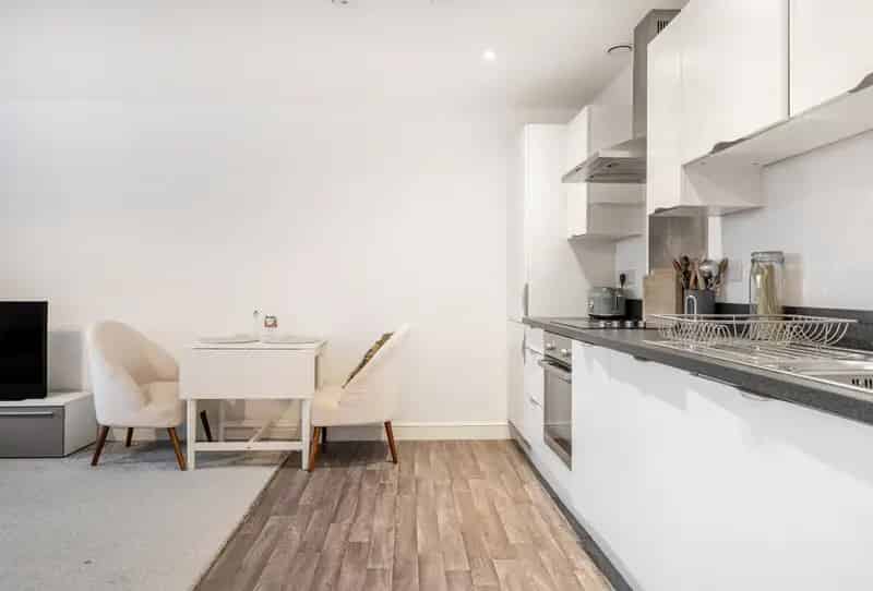 2 Bedroom Apartment for Sale Modern Development Shared Ownership