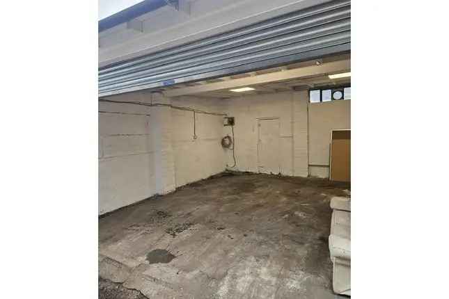 Parking Garage for Rent in Clare Street Cardiff CF11