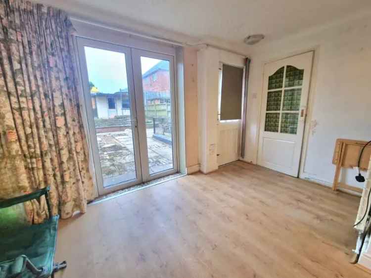 3 Bedroom Semi Detached House For Sale Bulkington Warwickshire