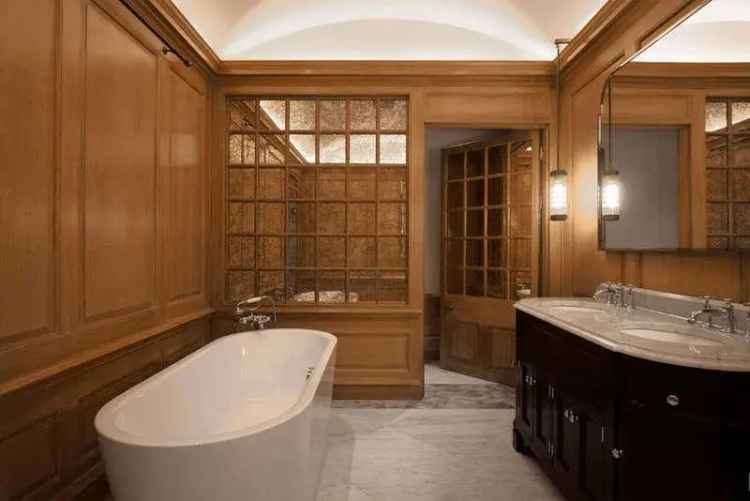 Luxury 5-Bedroom River Thames House