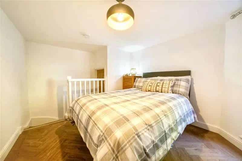 1 bed flat for sale