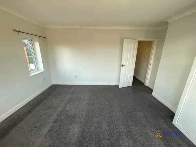2 Bedroom Semi Detached House to Rent