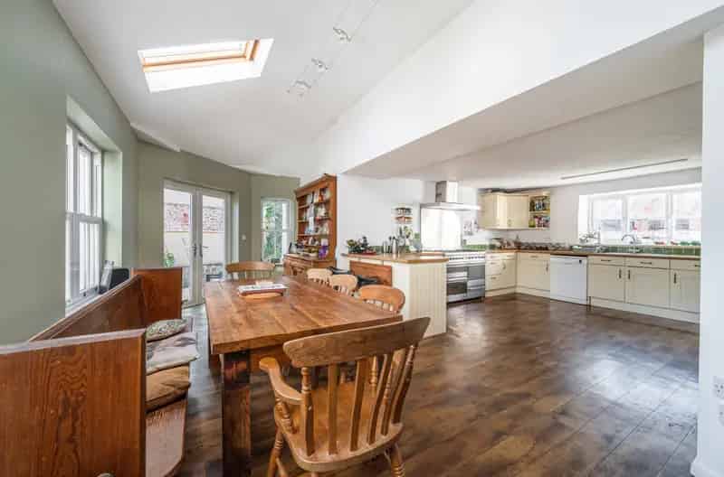 6 Bedroom Detached Farmhouse with Holiday Let Potential