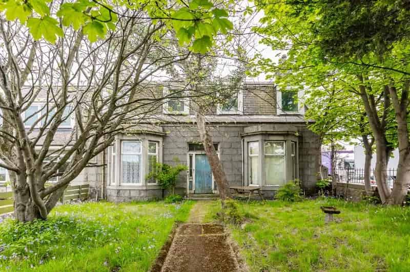 2 Bedroom Flat to Rent - Fully Furnished