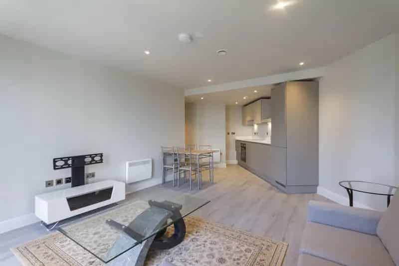 2 Bedroom Apartment with Hotel Lifestyle Amenities