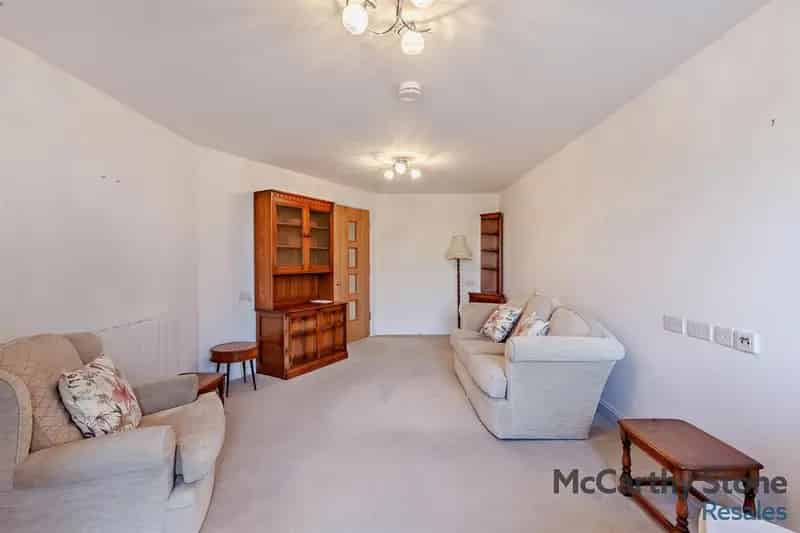 1 Bedroom Retirement Apartment For Sale