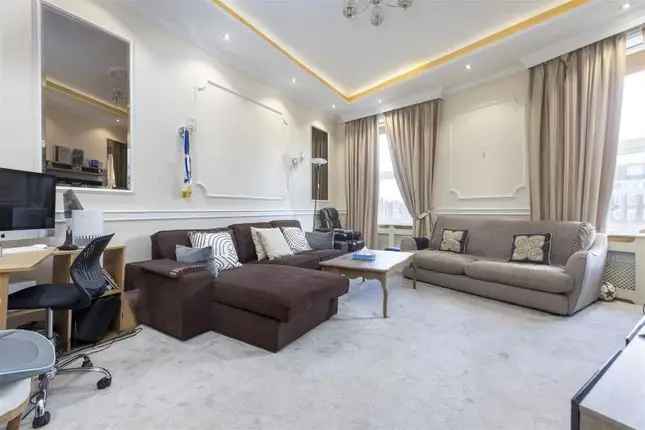 3-Bedroom Flat South Kensington Near South Kensington Station