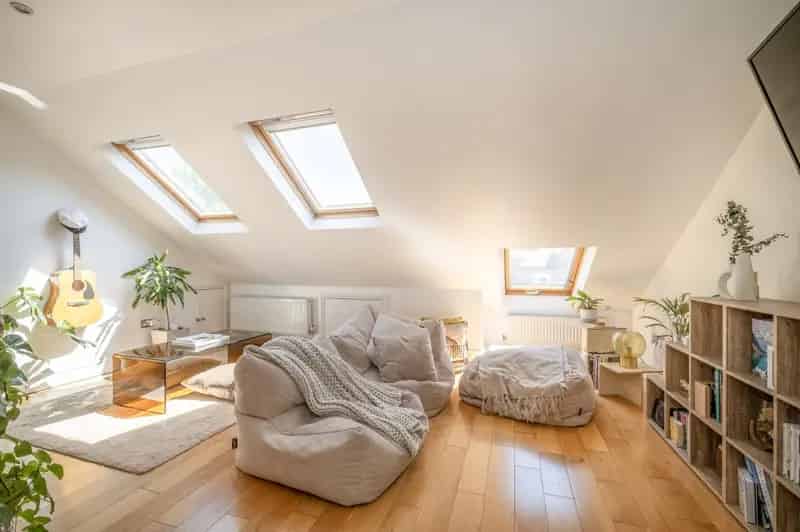 1 Bedroom Flat for Sale near Earlsfield and Wandsworth Common