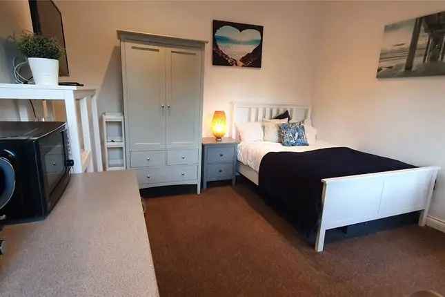 6-Bedroom HMO Southville Bristol High Rental Yield Investment