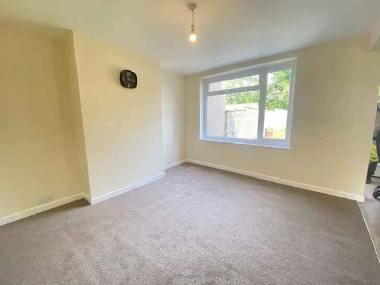3 Bedroom Family Home Near Schools and Shops