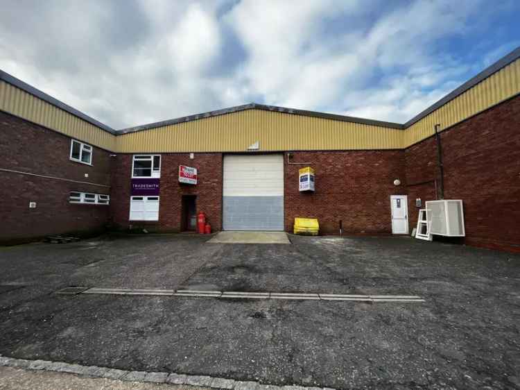 Station Road Industrial Estate Unit: Modern Offices with Excellent Features