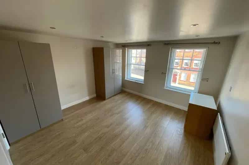 One Bedroom Duplex Apartment Fakenham Town Centre