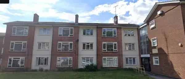 1-Bed Flat Thorpe Bay - New Boiler, Laminate Flooring, Right to Buy