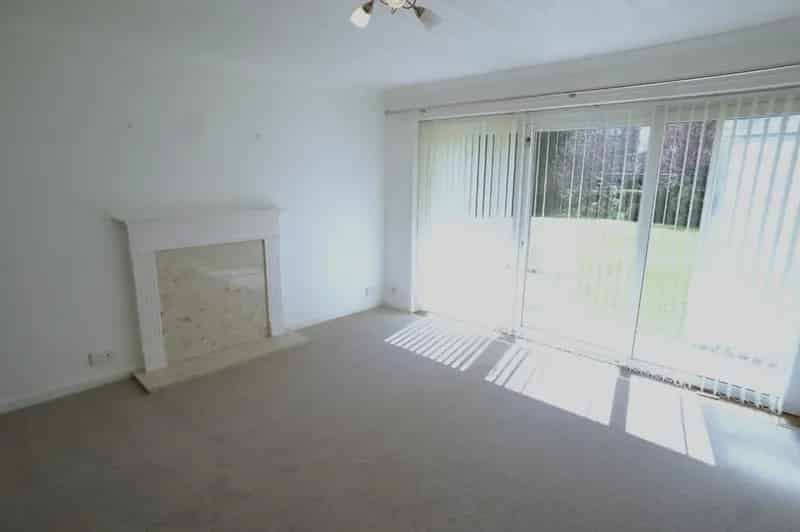 2 Bedroom Apartment Westbourne