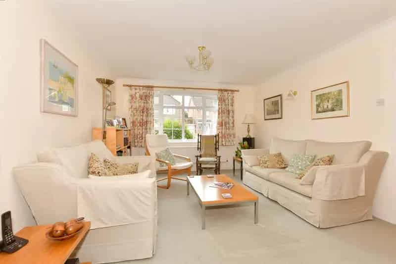 3 Bedroom Link Detached House for Sale