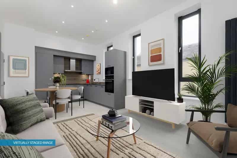 1 Bedroom Ground Floor Flat for Sale