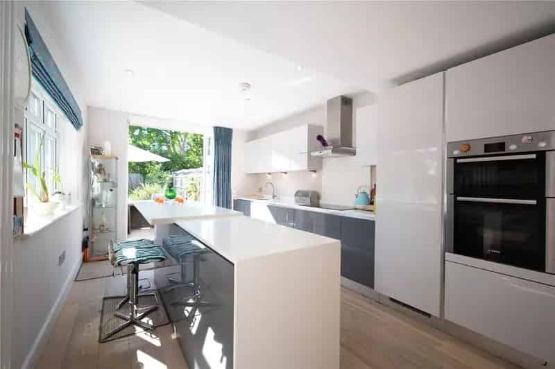 5 Bedroom Family Home Hadley Road Semi Detached House For Sale