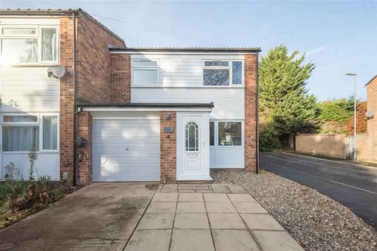 3 bedroom semi-detached house to rent