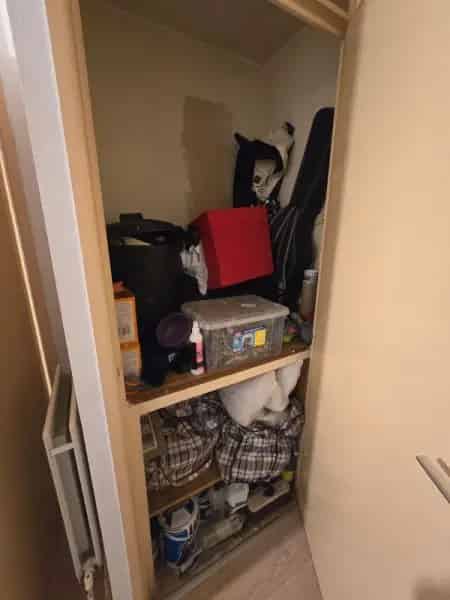 1 Bed Flat Adapted Shower Communal Gardens Parking Pets Allowed