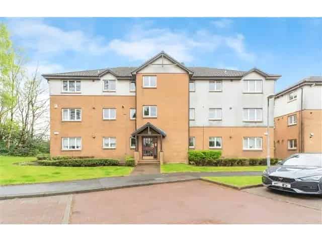 2 Bedroom Flat for Sale - Well Presented Apartment