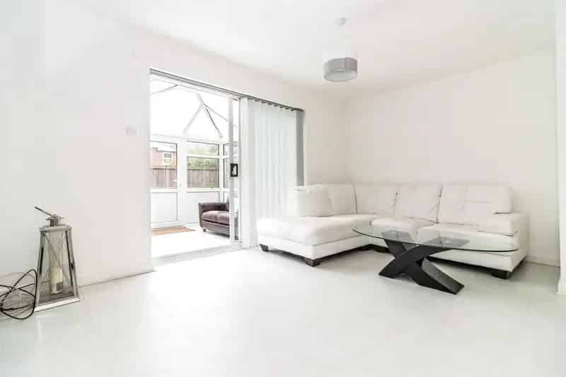 3 Bedroom Semi Detached House Salford M3