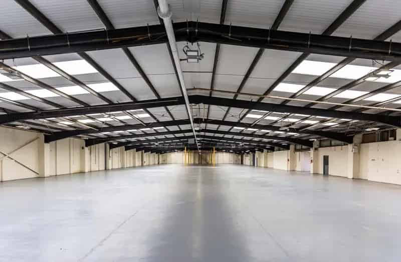 Refurbished Warehouse with Offices Near M25 J7 M11