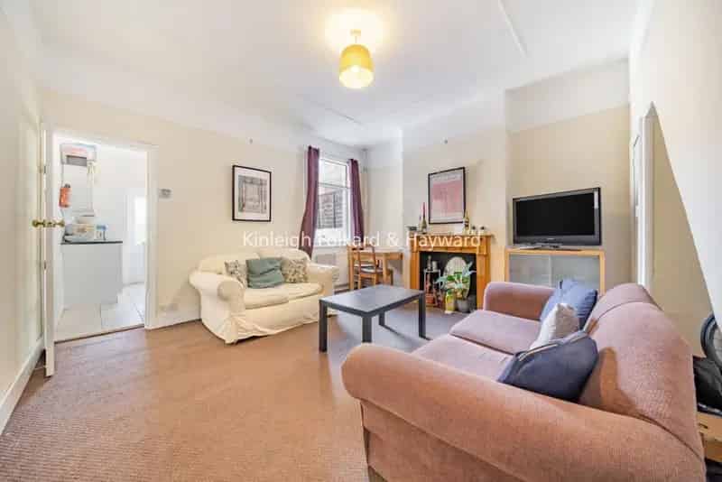 4 Double Bedroom House Near Tooting Broadway